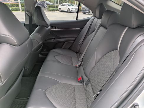 Used 2018 Toyota Camry XSE w/ Driver Assist Package FWD image 12