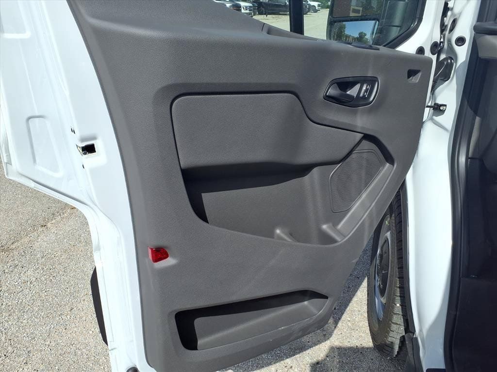 New 2026 Ford Transit 250 148 High Roof RWD image 22