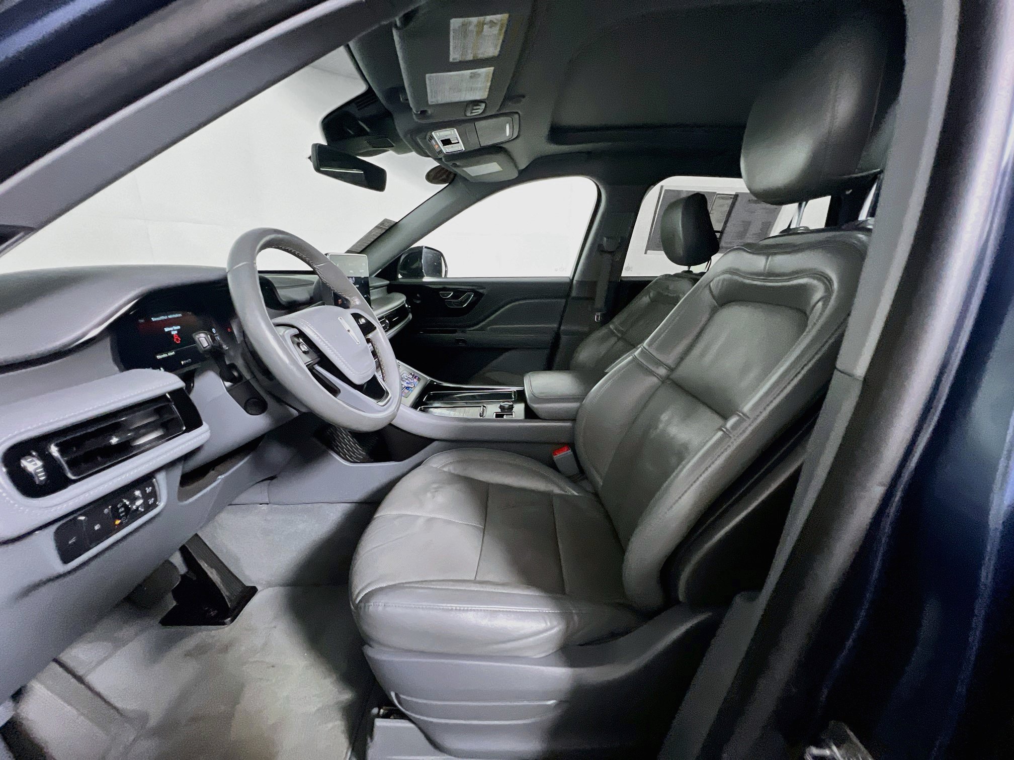 Used 2020 Lincoln Aviator Reserve w/ Equipment Group 201A AWD/4WD image 14