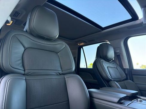 Used 2023 Lincoln Navigator Black Label AWD/4WD image 22