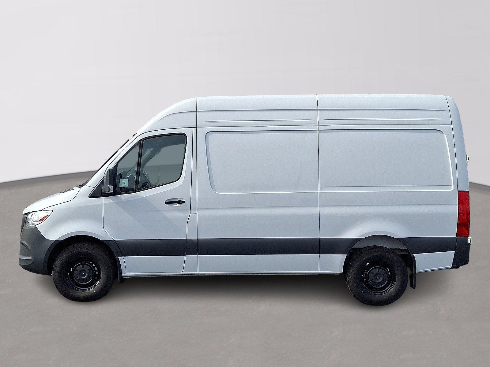 Used 2024 Mercedes-Benz Sprinter 2500 image 7