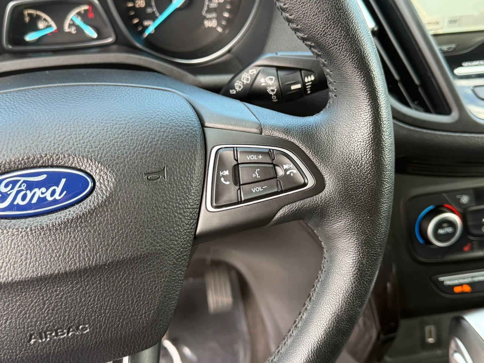 Used 2019 Ford Escape Titanium FWD image 22