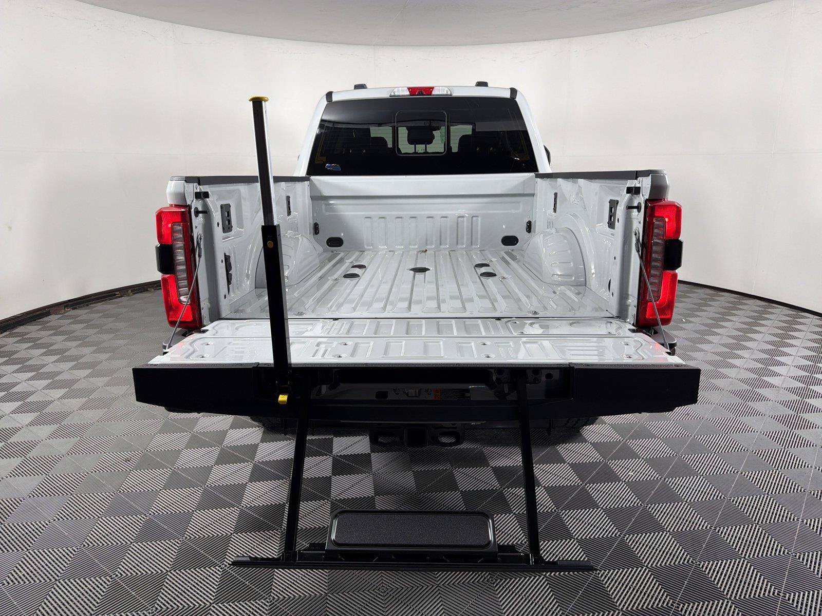 New 2026 Ford F250 Lariat w/ Lariat Premium Package AWD/4WD image 20