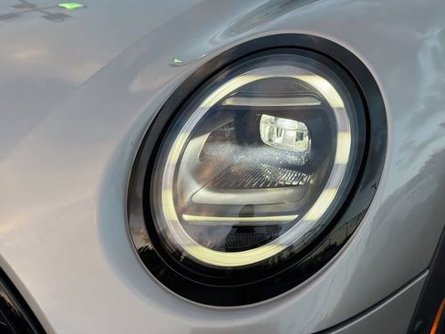 Used 2025 MINI Cooper S FWD image 9