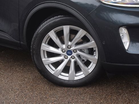 Used 2022 Ford Escape Titanium w/ Titanium Elite Package image 30