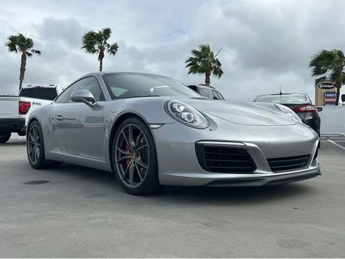 Used 2017 Porsche 911 Carrera S image 3