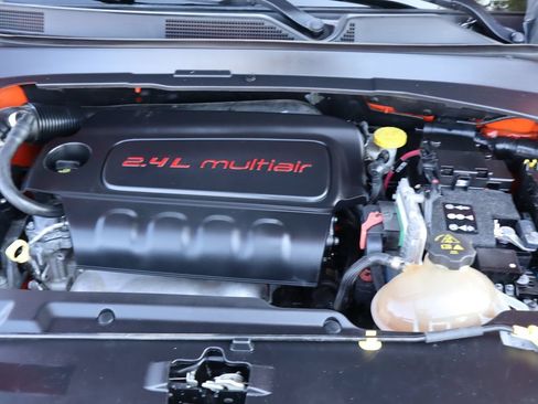 Used 2017 Jeep Compass Trailhawk w/ Popular Equipment Group AWD/4WD image 39