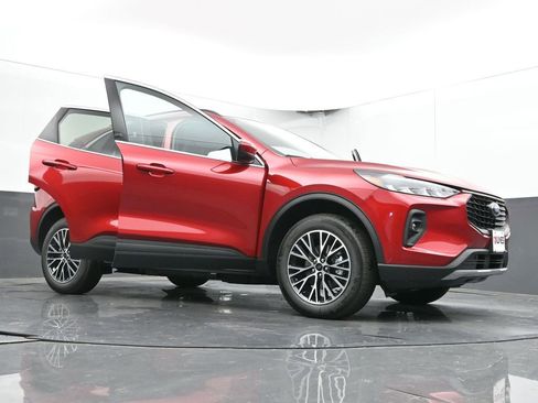 New 2025 Ford Escape SE image 63