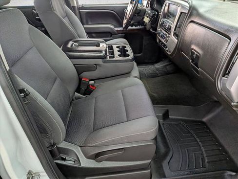 Used 2018 GMC Sierra 1500 SLE w/ SLE Value Package AWD/4WD image 25