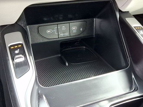 Used 2024 Kia Sorento X-Line EX image 28