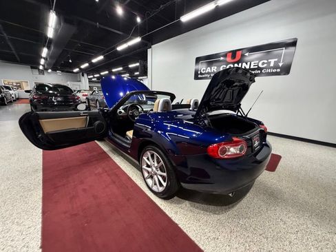 Used 2011 MAZDA MX-5 Miata Grand Touring RWD image 55