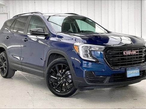 Certified 2023 GMC Terrain SLE w/ Driver Convenience Package AWD/4WD image 1