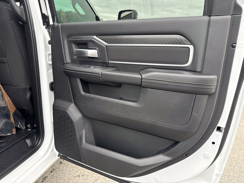 New 2027 RAM 2500 Big Horn AWD/4WD image 24