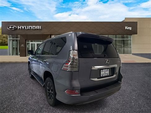 Used 2021 Lexus GX 460 Premium w/ Premium Package image 22