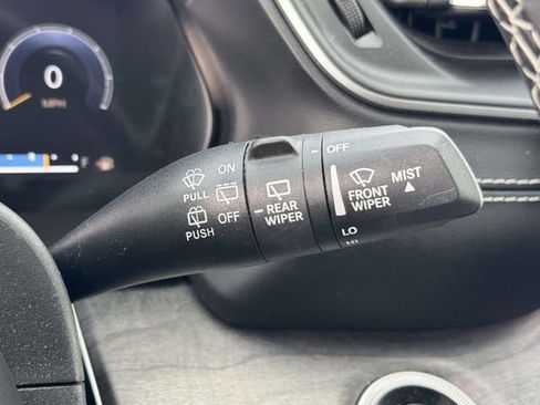 Used 2021 Jeep Grand Cherokee L Limited w/ Luxury Tech Group II image 13