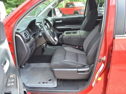 Used 2017 Toyota Tundra SR5 AWD/4WD image 17