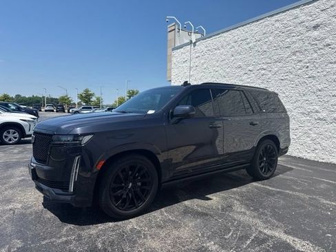Used 2023 Cadillac Escalade Sport w/ LPO, ONYX Package AWD/4WD image 3