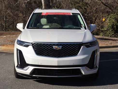 Used 2020 Cadillac XT6 Premium Luxury image 3