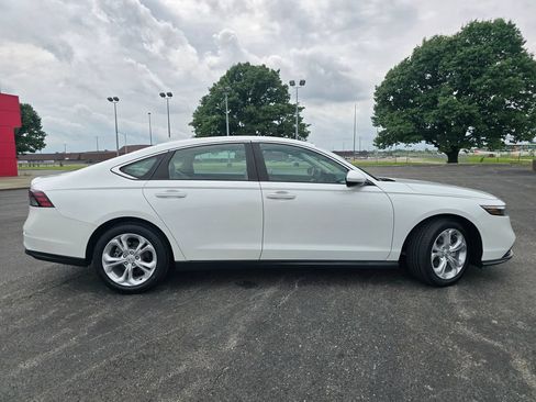 Used 2024 Honda Accord LX image 16