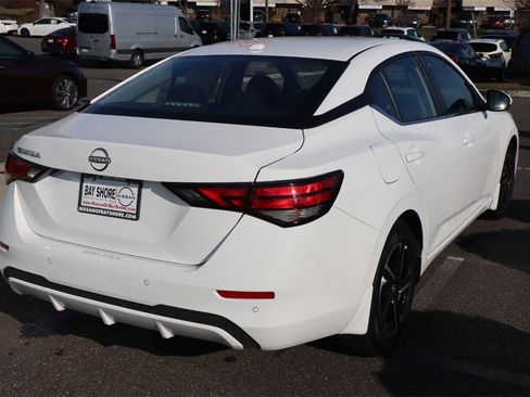 Certified 2025 Nissan Sentra SV image 6