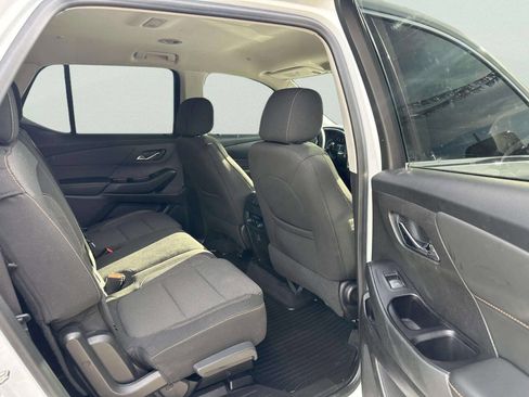 Used 2019 Chevrolet Traverse LS AWD/4WD image 17