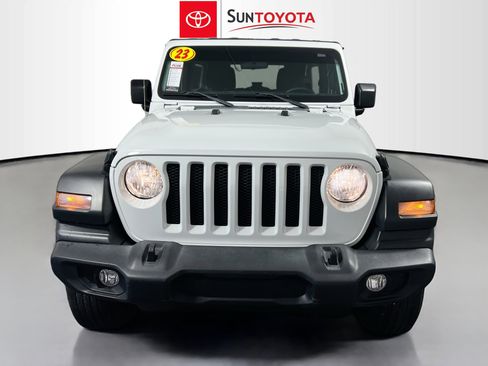 Used 2023 Jeep Wrangler Sport S image 10