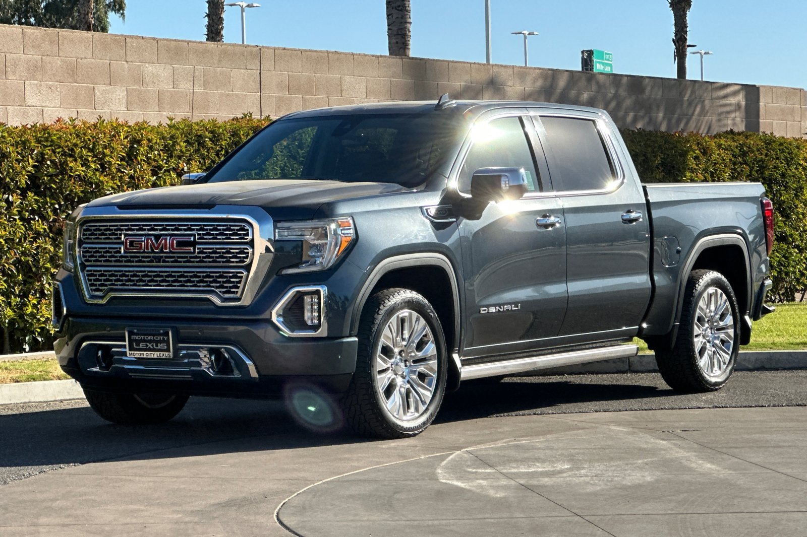 Used 2020 GMC Sierra 1500 Denali w/ Denali Ultimate Package AWD/4WD image 8