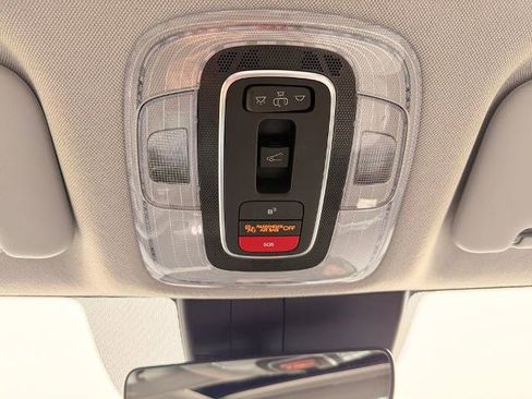 Used 2025 Hyundai Elantra Limited image 26