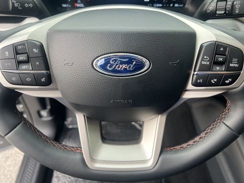 New 2026 Ford Explorer Active image 9