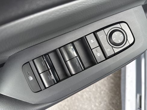 Used 2024 Toyota Prius LE image 16