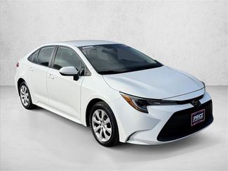 Used 2024 Toyota Corolla LE FWD video 3