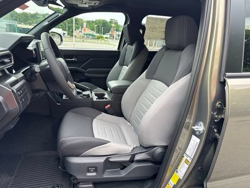 New 2026 Toyota Tacoma TRD Off-Road AWD/4WD image 12