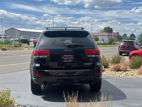 Used 2019 Jeep Grand Cherokee Trailhawk w/ Trailhawk Luxury Group AWD/4WD image 13