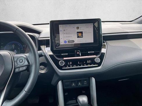 Used 2025 Toyota Corolla Cross AWD Hybrid w/ Convenience Package image 8