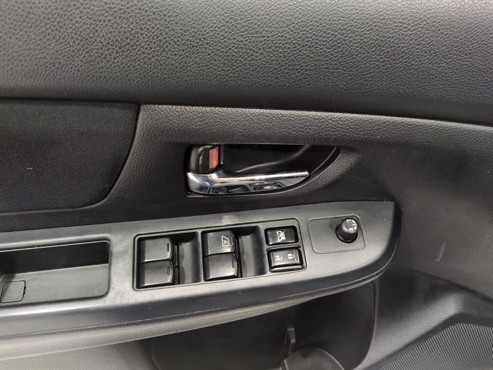 Used 2012 Subaru Impreza 2.0i Premium AWD/4WD image 17