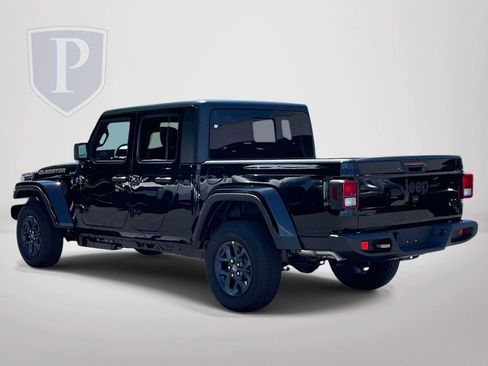 New 2026 Jeep Gladiator Sport AWD/4WD image 6