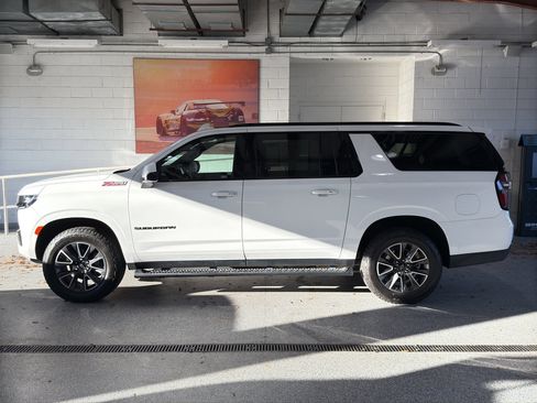 Used 2023 Chevrolet Suburban Z71 image 5