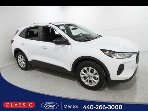 Certified 2023 Ford Escape Active AWD/4WD image 1