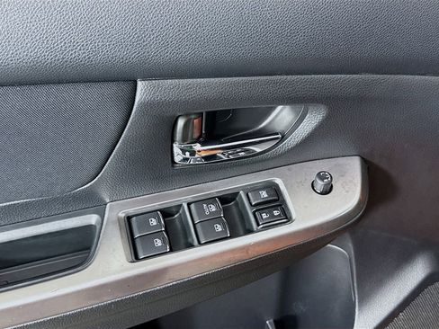 Used 2015 Subaru Crosstrek 2.0i Premium image 24