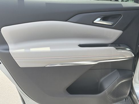 New 2026 Chevrolet Traverse LT FWD image 23