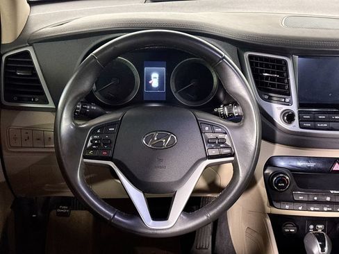 Used 2016 Hyundai Tucson Limited w/ Option Group 03 FWD image 13
