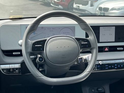 Used 2024 Hyundai Ioniq 5 SE AWD/4WD image 11