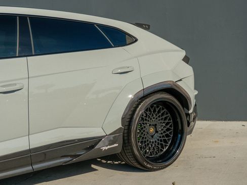 Used 2024 Lamborghini Urus Performante image 25