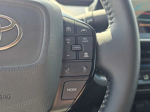 Certified 2026 Toyota Prius XLE FWD image 29