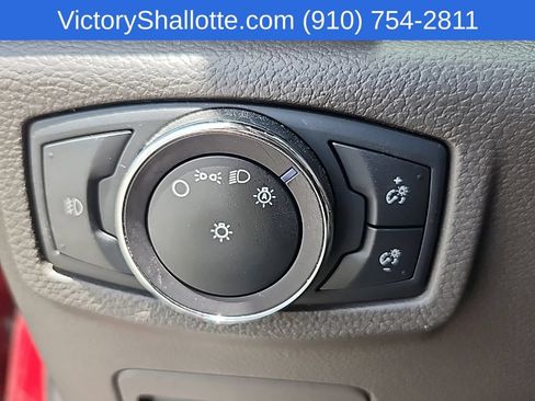 Used 2019 Ford Expedition Limited w/ Equipment Group 302A AWD/4WD image 17