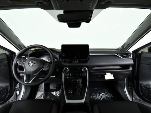 New 2025 Toyota RAV4 Limited image 18
