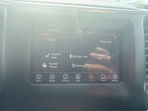 Used 2020 Jeep Cherokee Latitude w/ Cold Weather Group AWD/4WD image 10