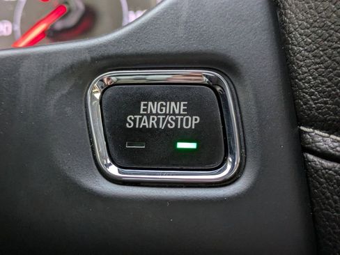 Used 2021 GMC Acadia SLT image 28