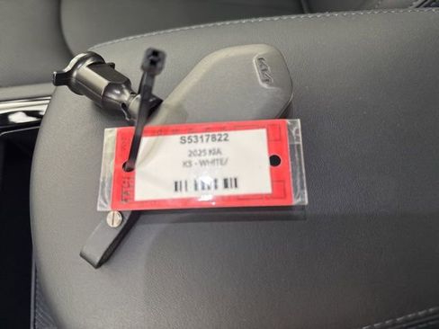Certified 2025 Kia K5 EX image 32