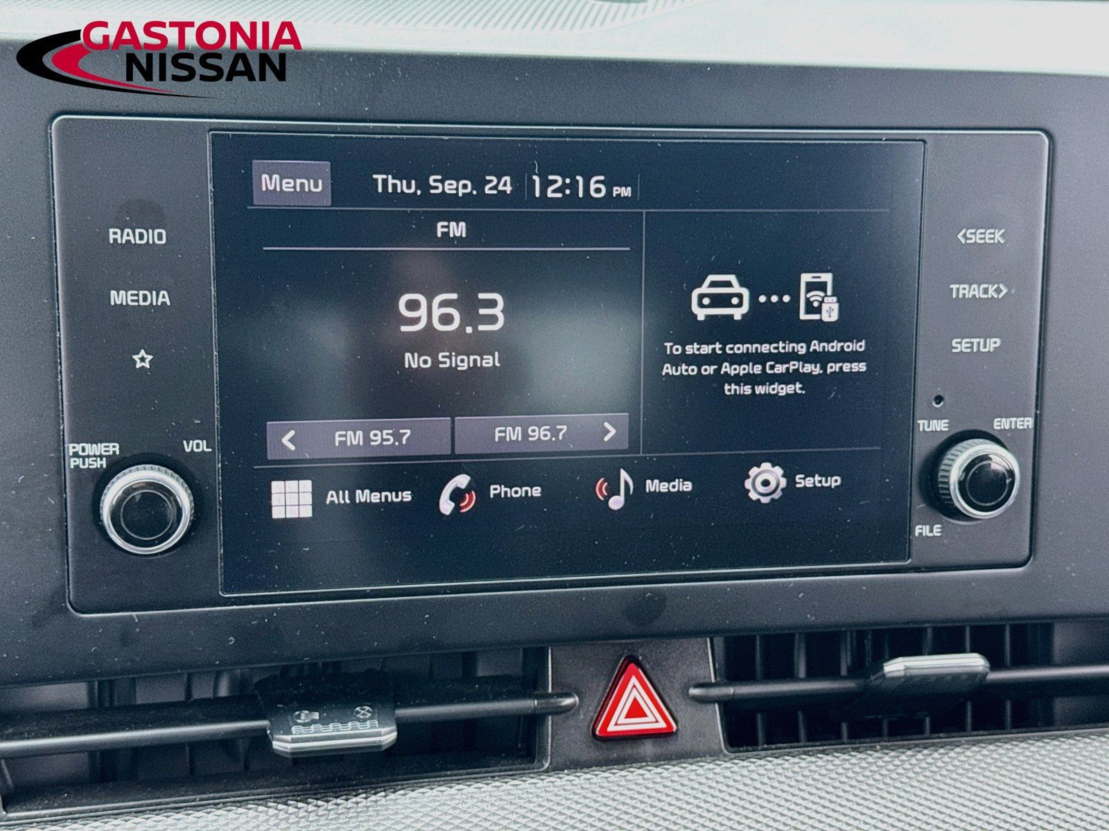 Used 2025 Kia Sportage LX FWD image 18